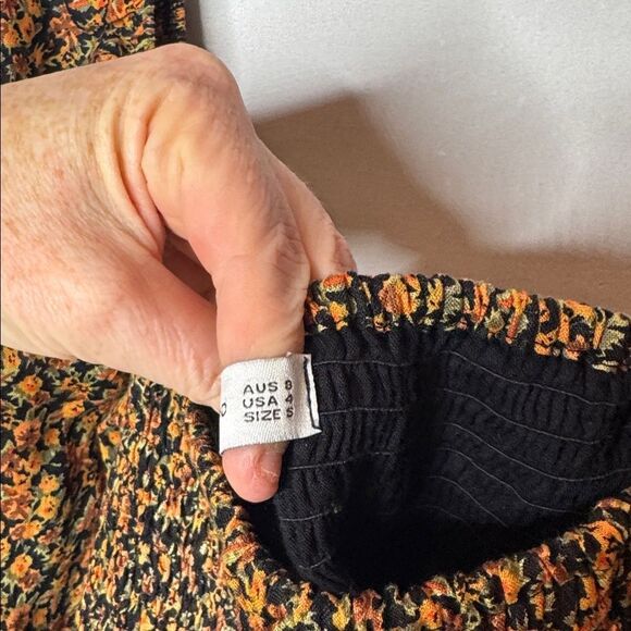 Faithfull the Brand 100% Linen Vivica Top In Cardette Floral Print. Size 4. - Picture 8 of 9